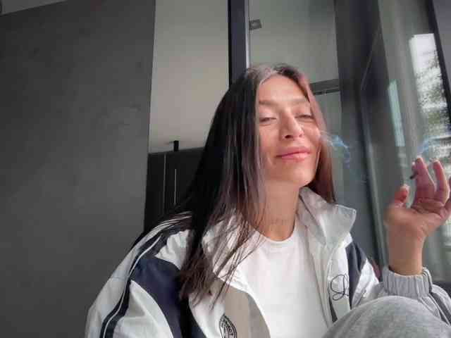 LunaDesire webcam