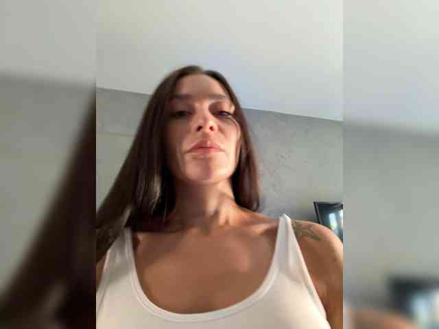 LunaDesire webcam