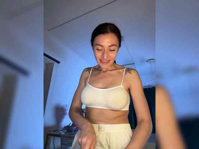 LunaDesire webcam