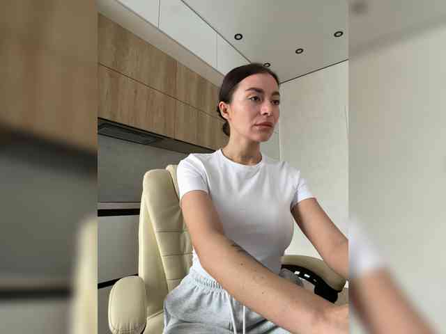 Модель: LunaDesire