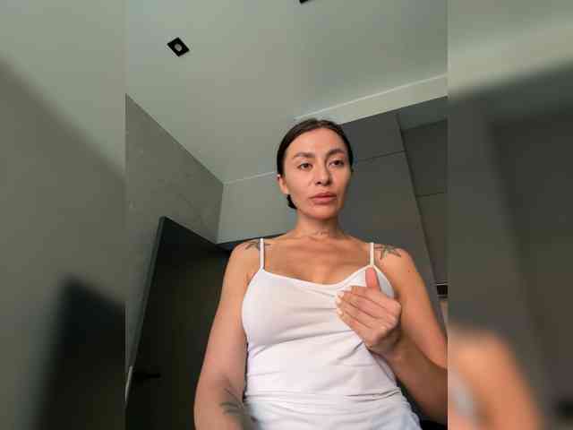 LunaDesire webcam