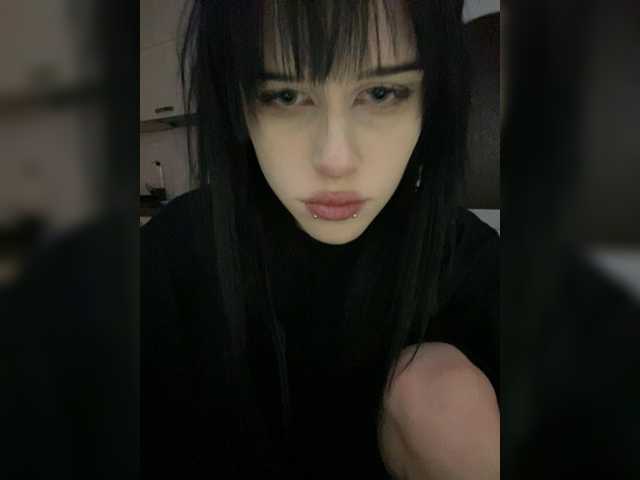 emog1rl's BongaCams show and profile