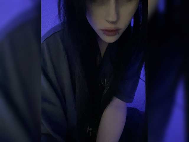 emog1rl live cam on BongaCams