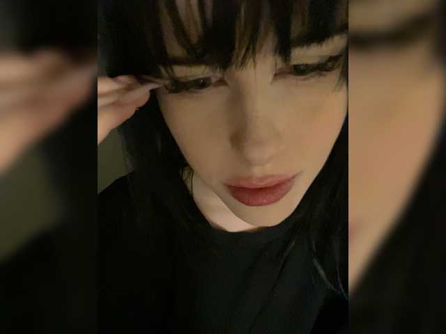 emog1rl's BongaCams show and profile