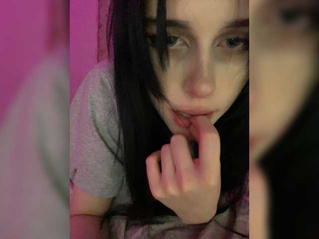 emog1rl live cam on BongaCams