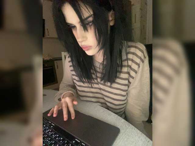 emog1rl live cam on BongaCams
