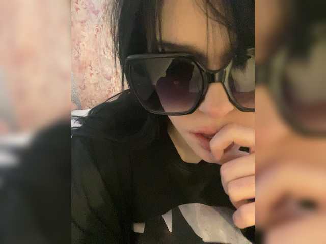 emog1rl live cam on BongaCams