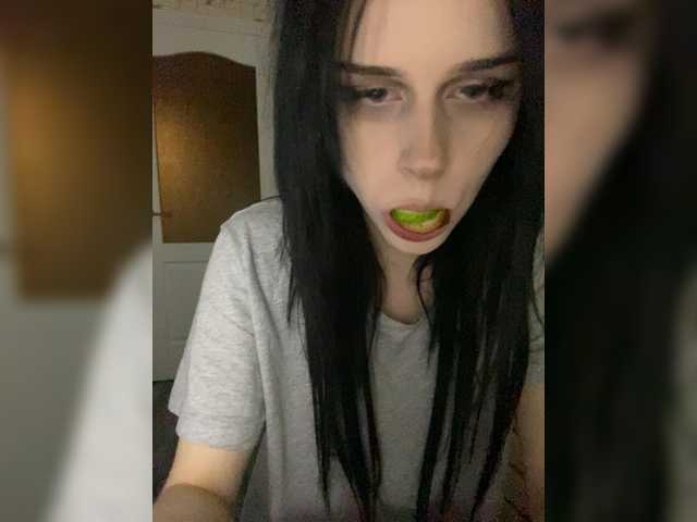 Preview of emogirl
