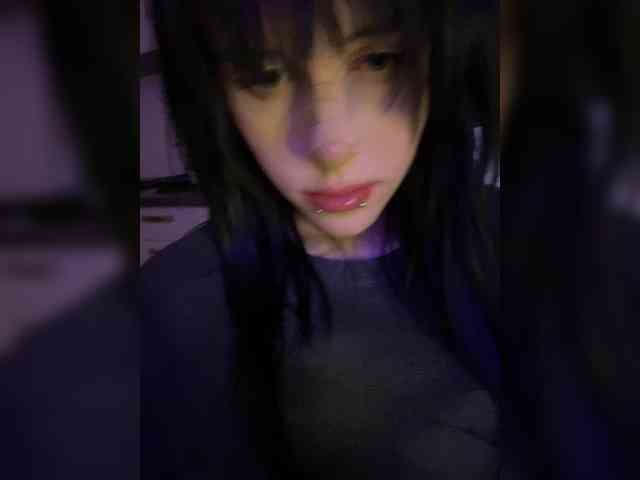 emogirl webcam