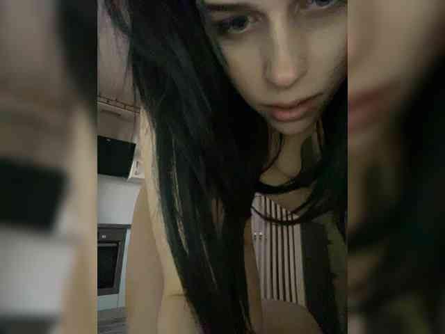 emogirl webcam