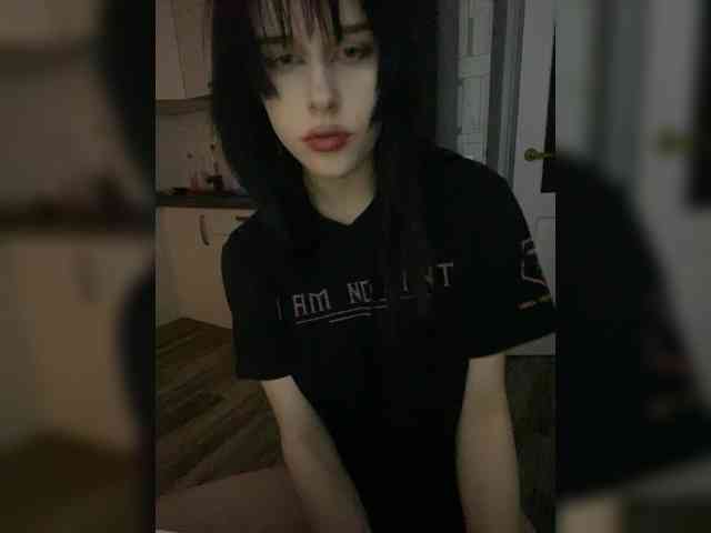 emogirl webcam