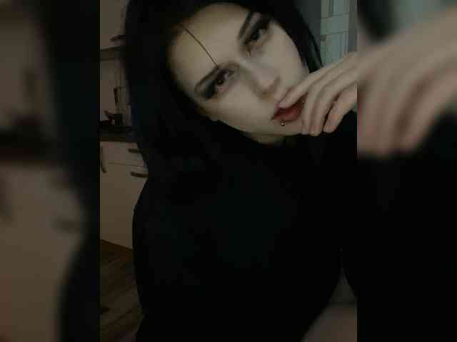 emogirl webcam