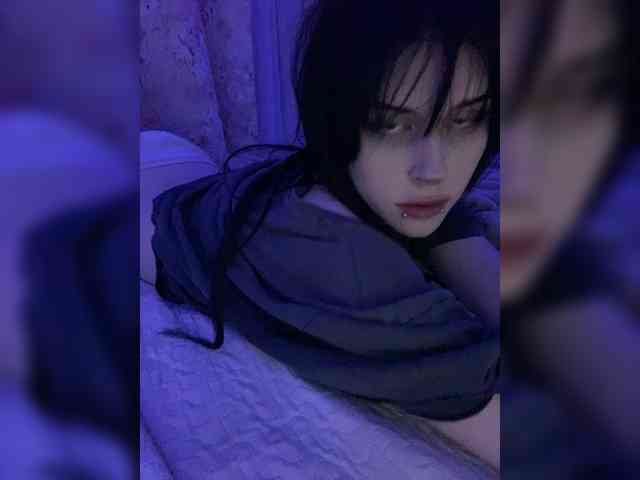 emogirl webcam