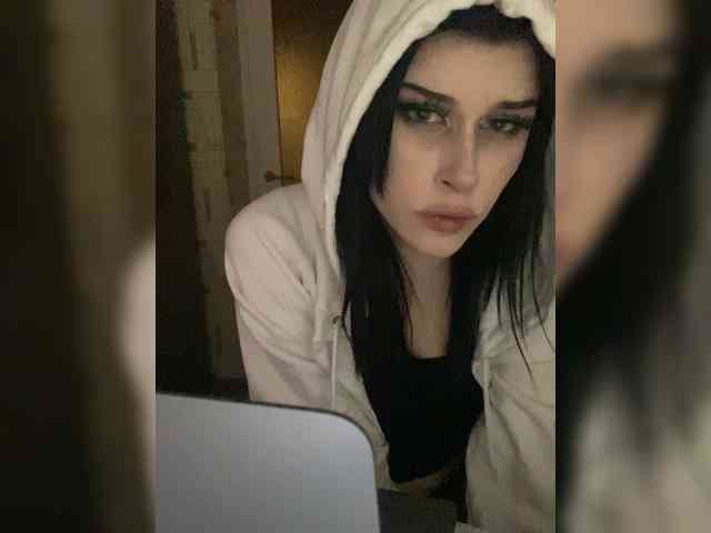 emogirl webcam