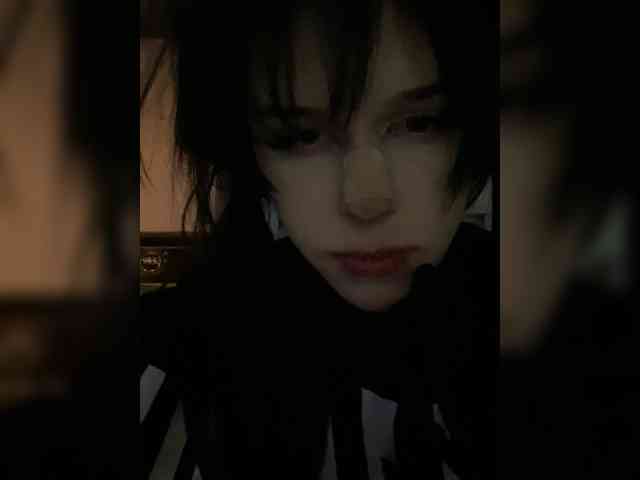 emogirl webcam