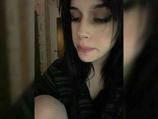 emogirl webcam