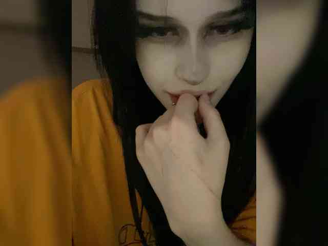 emogirl webcam