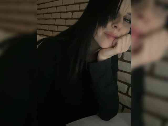 emogirl webcam
