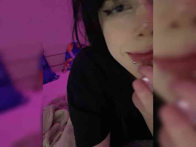 emogirl webcam