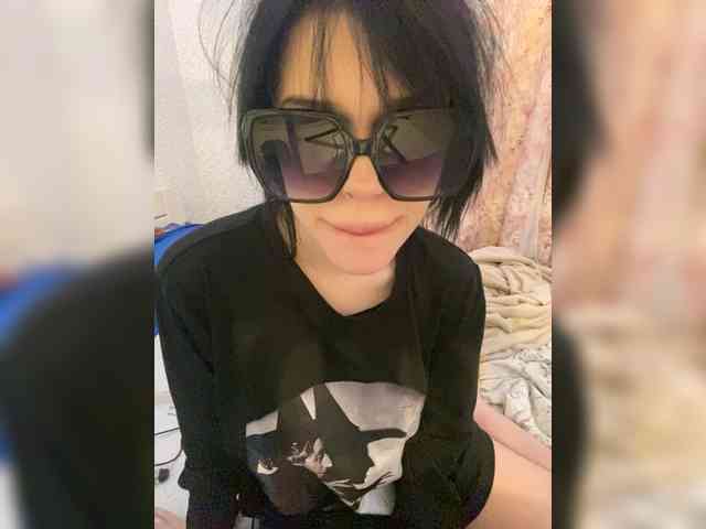 emogirl webcam