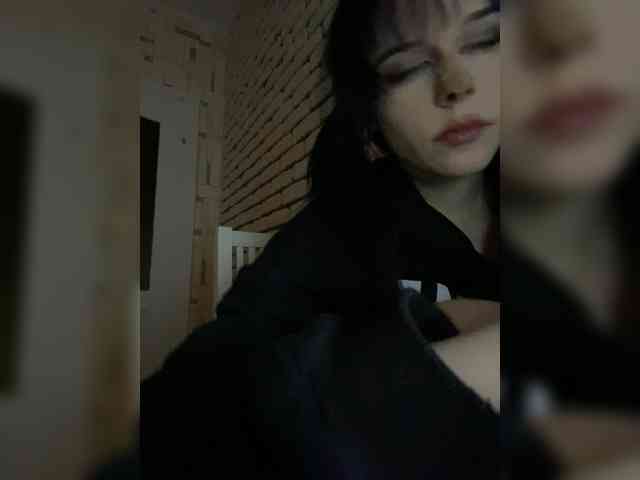emogirl webcam