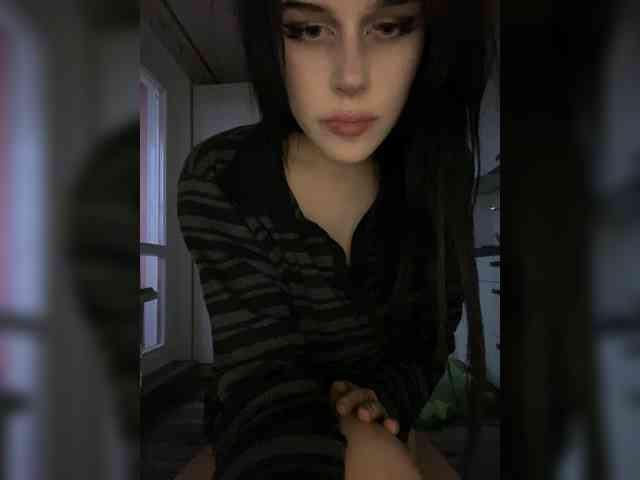 emogirl webcam