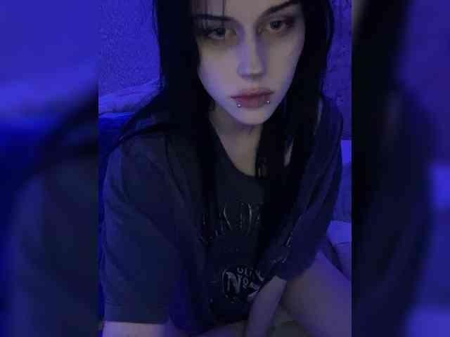 emogirl webcam