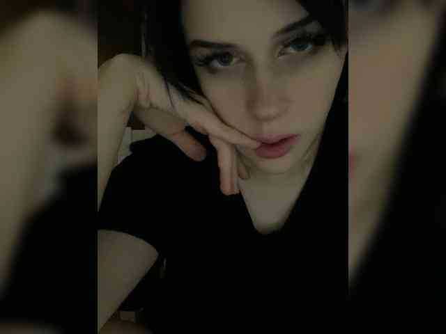 emogirl webcam