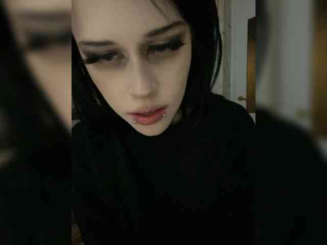 emogirl webcam