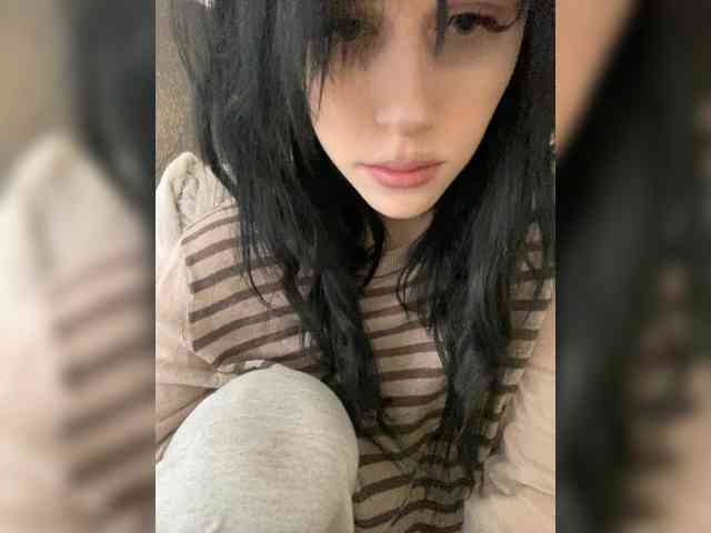emogirl webcam