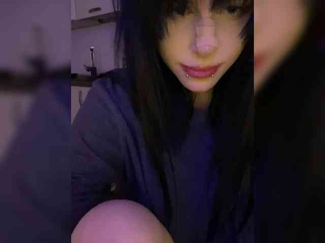 emogirl webcam