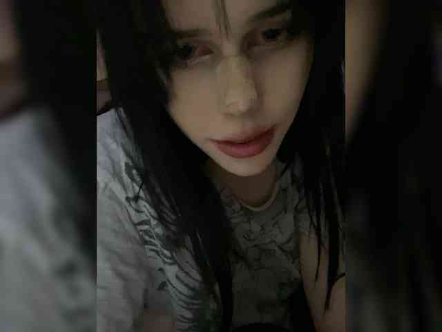 emogirl webcam