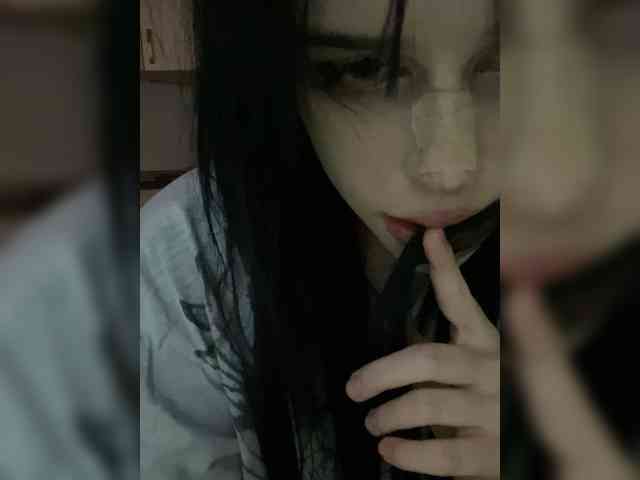 emogirl webcam
