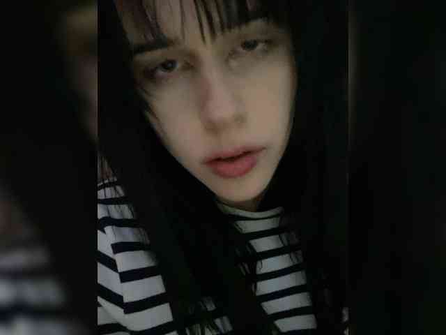 emogirl webcam