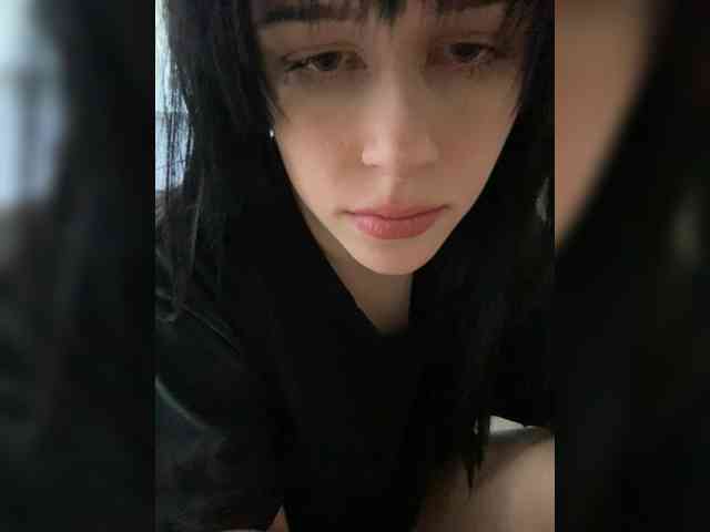 emogirl webcam