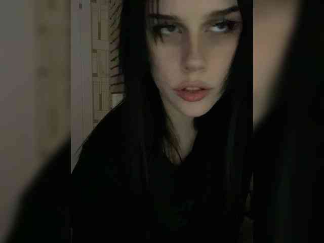 emogirl webcam