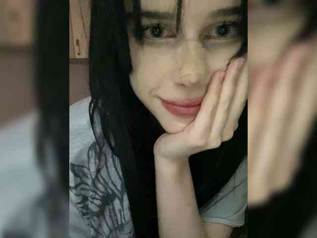 emogirl webcam