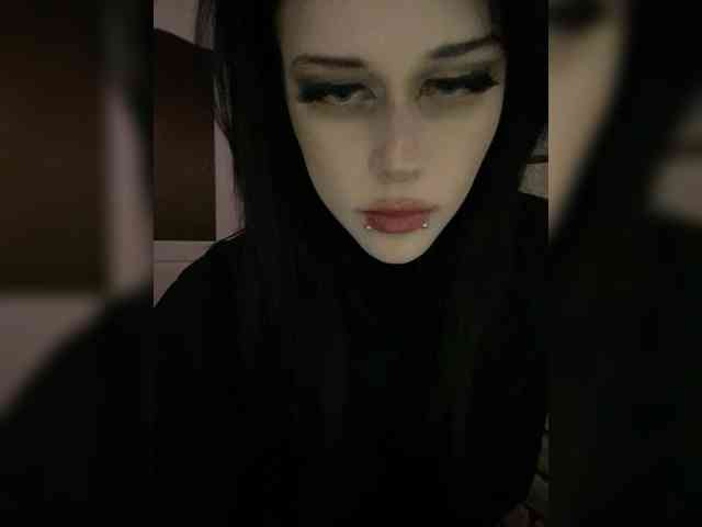 Модель: emogirl