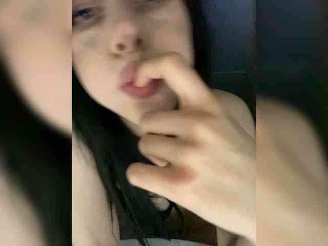 emogirl webcam