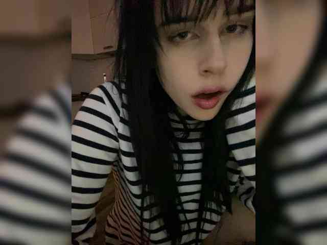 emogirl webcam