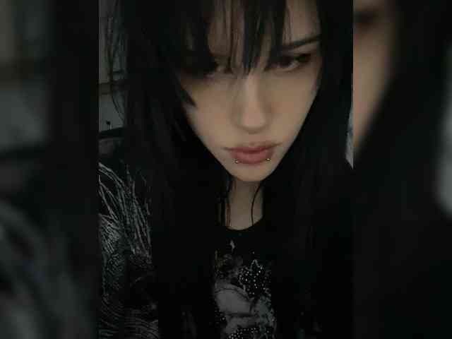 Model: emogirl