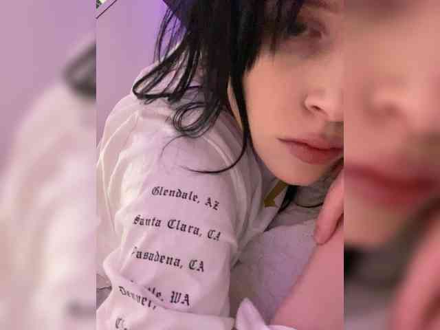 emogirl webcam