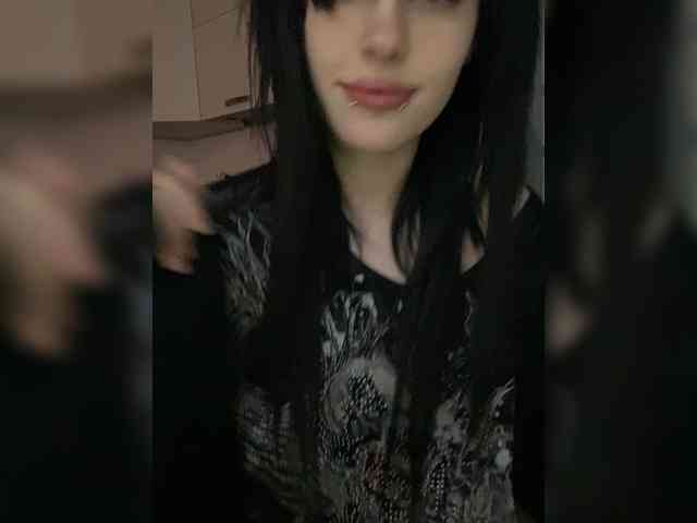 emogirl webcam