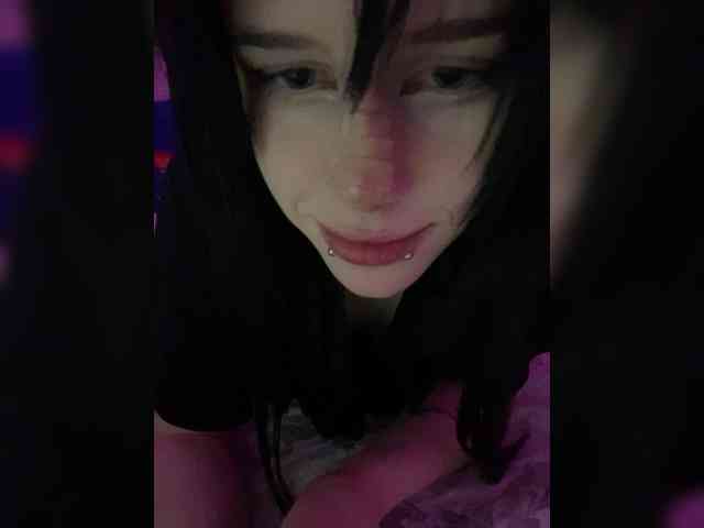 emogirl webcam