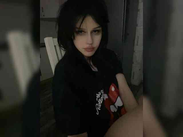 Emogirl's live stream