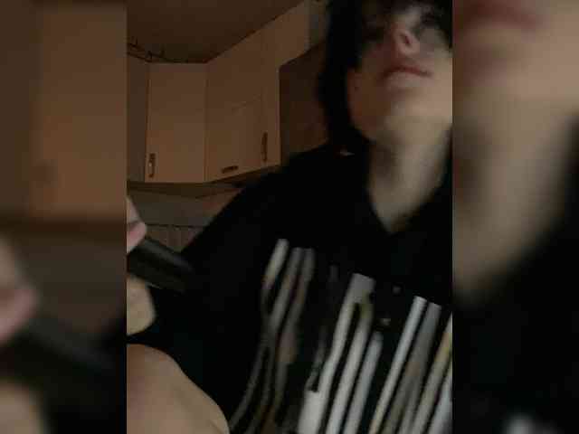 emogirl webcam