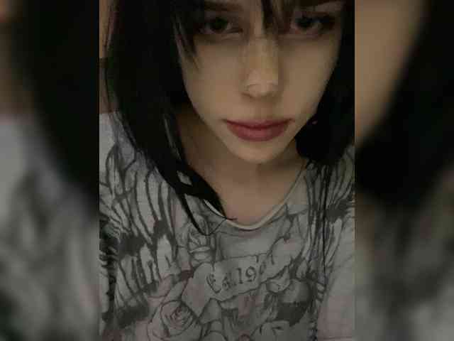 emogirl webcam