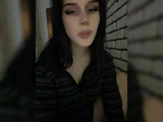 emogirl webcam