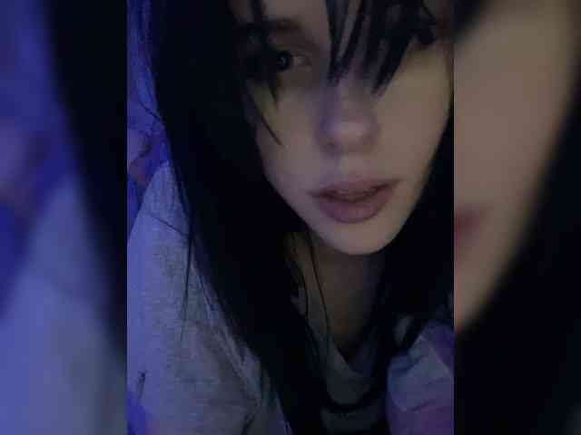 emogirl webcam