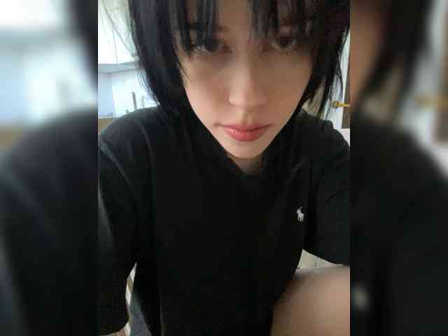 emogirl webcam